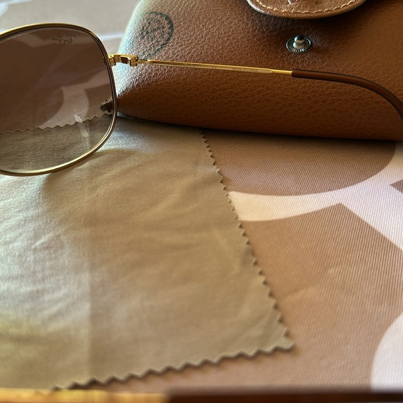 Ray-Ban - Picture 9 of 12